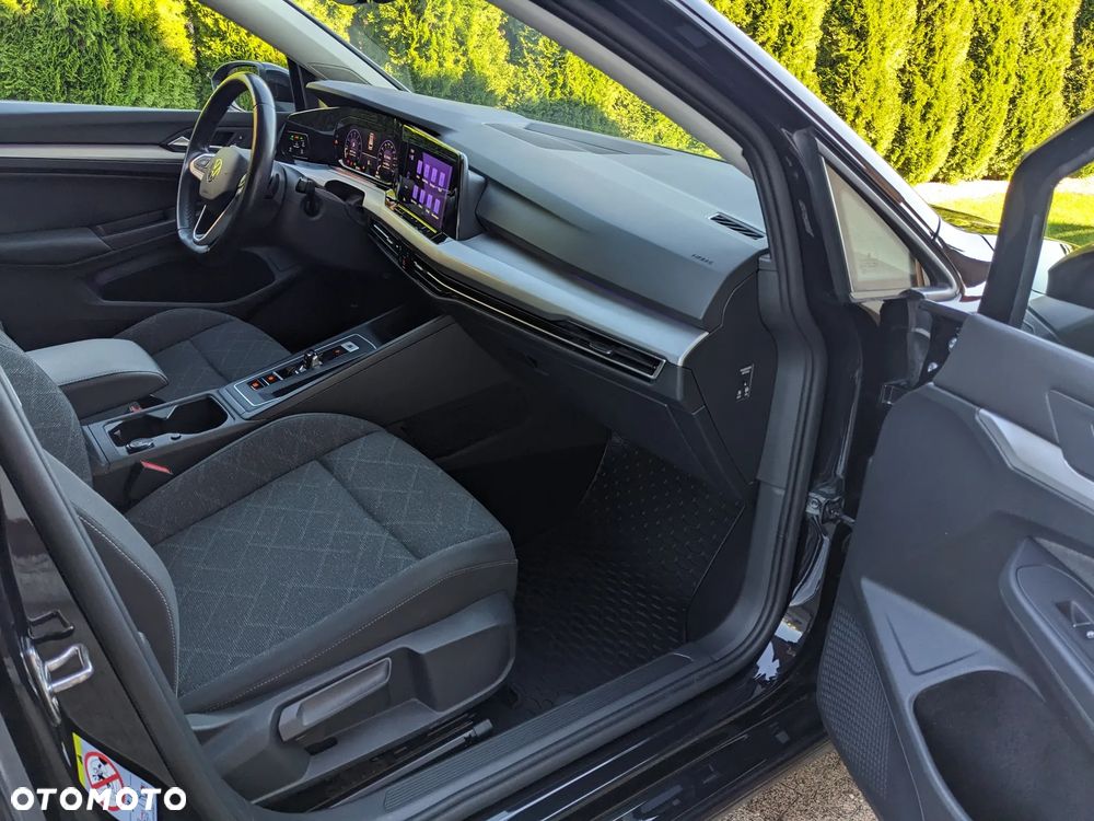 Volkswagen Golf - 25