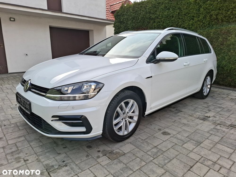 Volkswagen Golf - 2