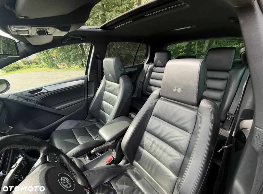 Volkswagen Golf - 12