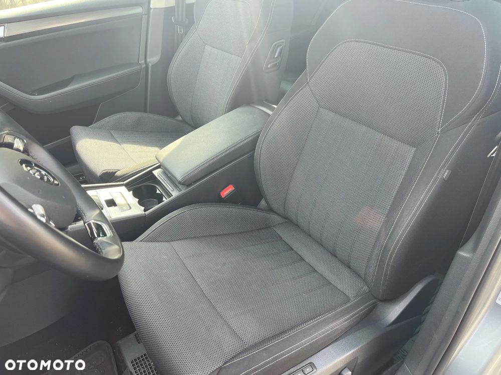 Skoda Superb 1.5 TSI Style DSG - 11