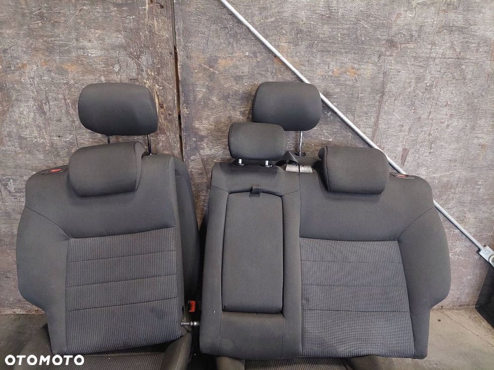 FOTELE KOMPLET LEWY PRAWY KANAPA TYŁ FORD MONDEO MK4 - 4