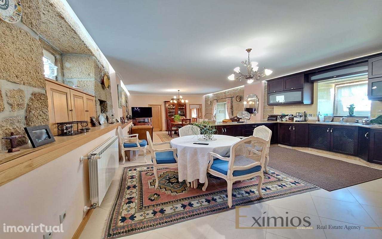 Moradia V3, com vista sobre o alto Douro e garagem, em Sabrosa - Grande imagem: 4/26