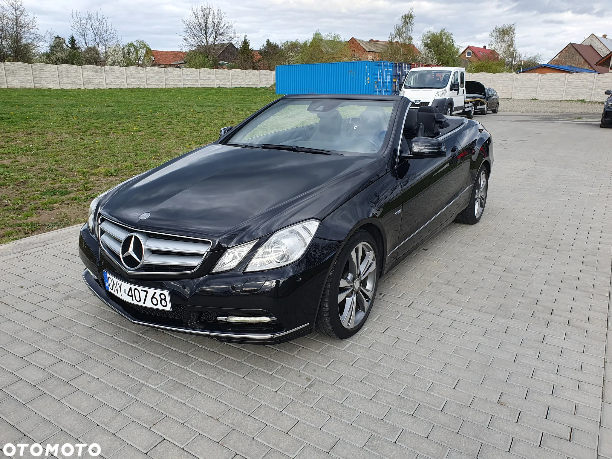 Mercedes-Benz Klasa E 200 Cabrio BlueEFFICIENCY 7G-TRONIC Avantgarde - 2