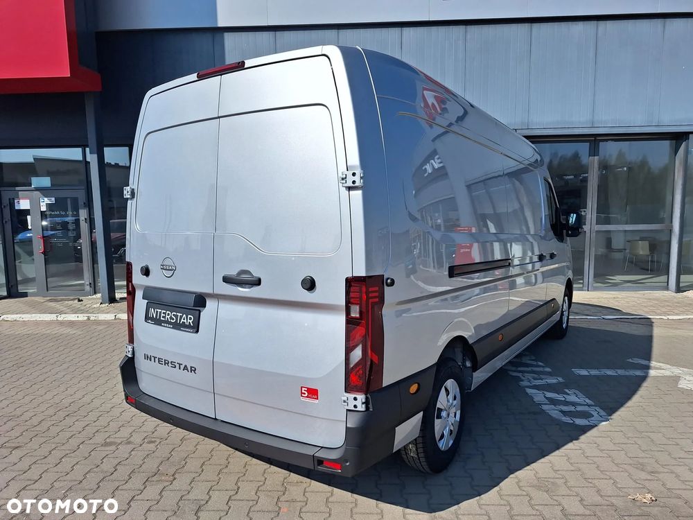Nissan Interstar - 4