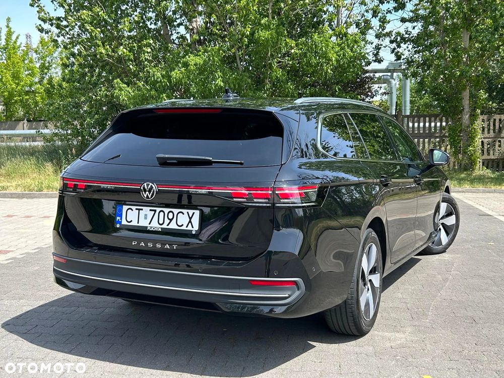 Volkswagen Passat - 8