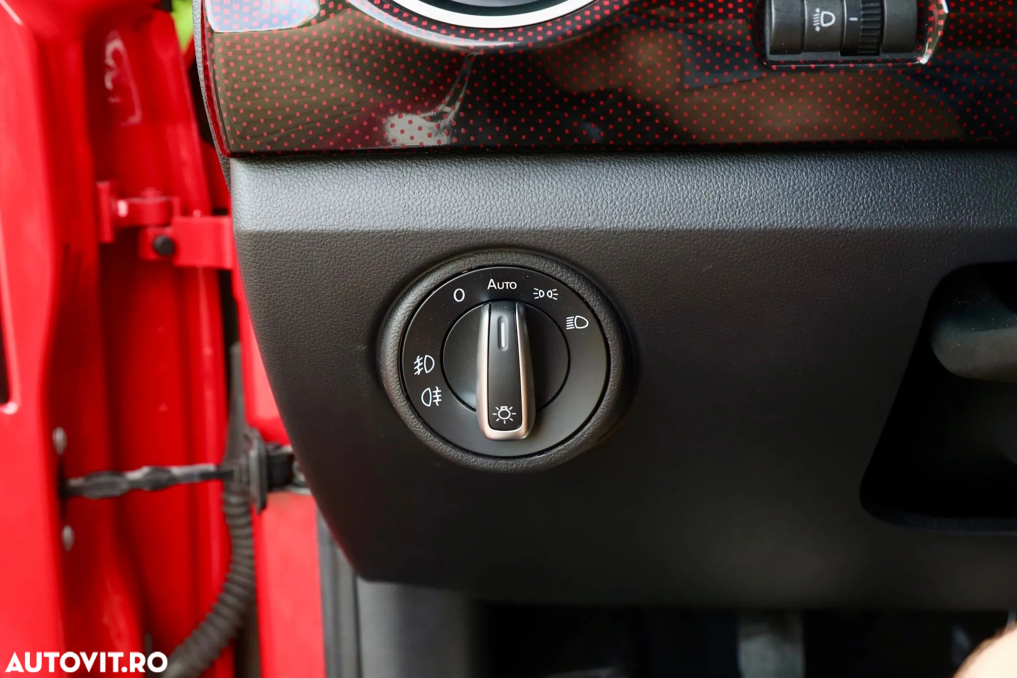 Volkswagen up! GTI - 13