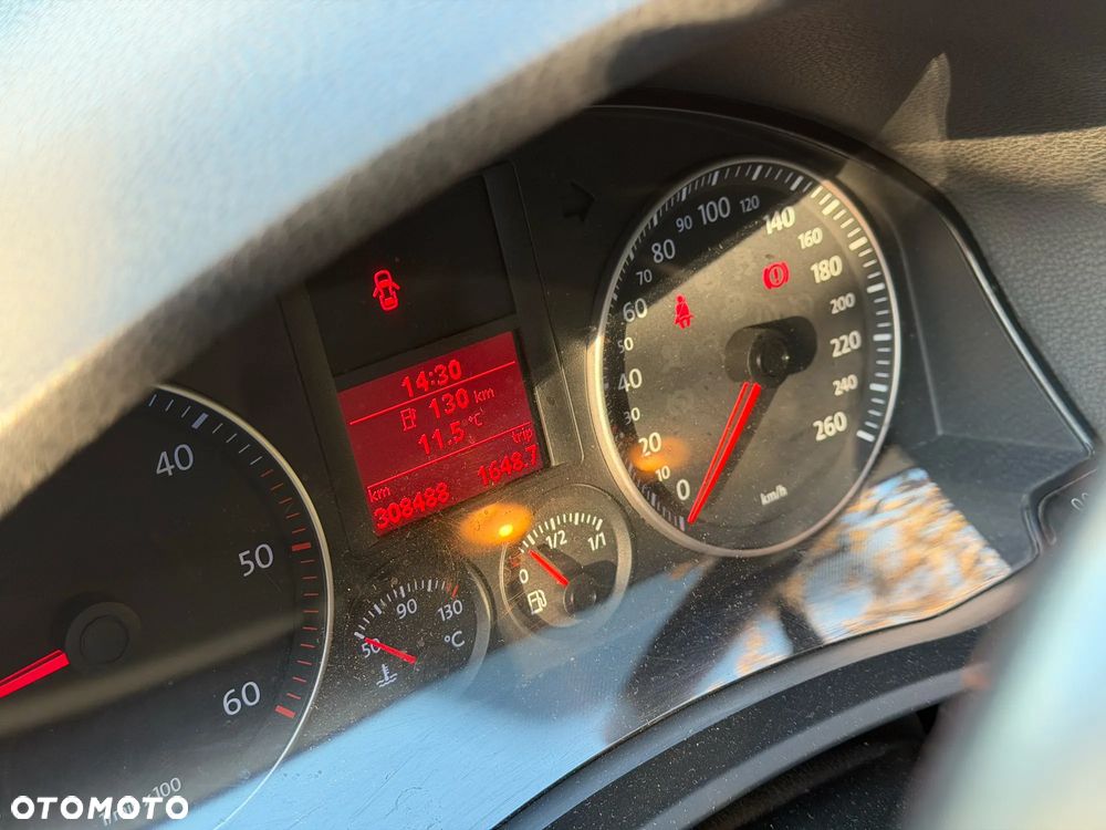 Volkswagen Golf 2.0 TDI Tour - 20