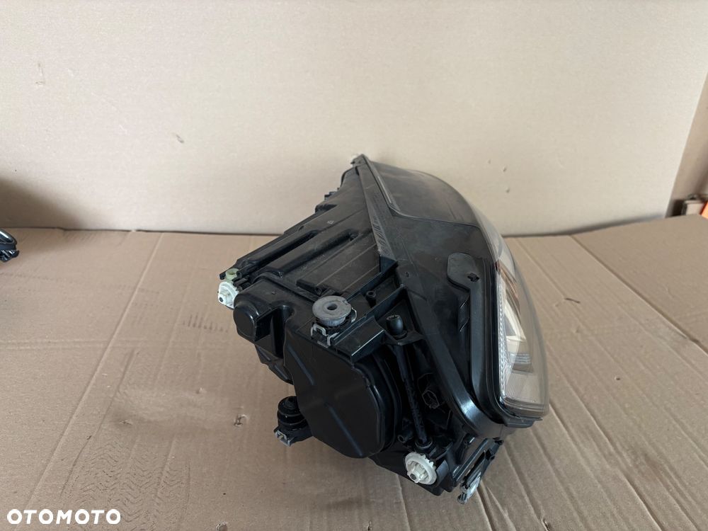 Volkswagen Golf VII Lampa przednia full led 5G1941036 - 2