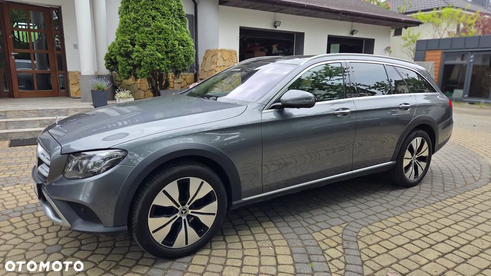 Mercedes-Benz Klasa E 220 d 4-Matic All-Terrain - 1