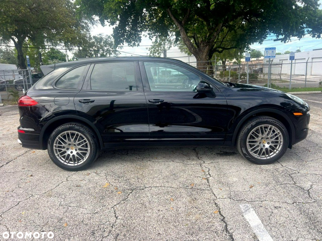 Porsche Cayenne - 10