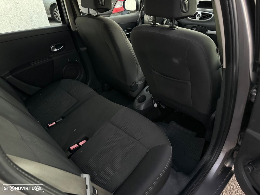 Renault Clio Break 1.2 16V Dynamique - 25