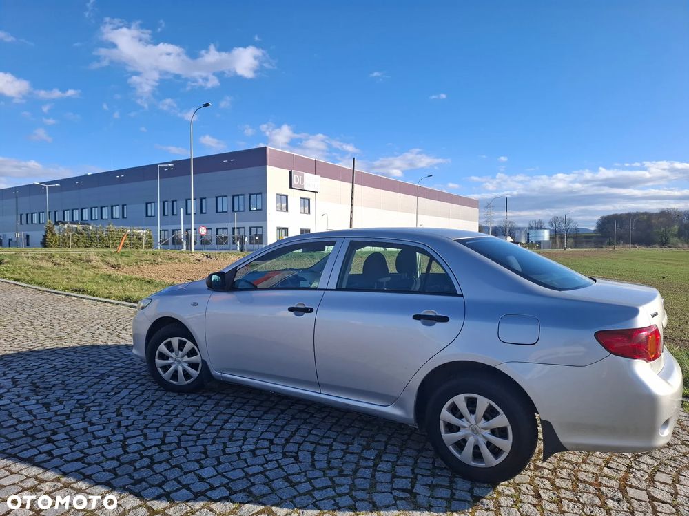 Toyota Corolla 1.4 VVT-i Terra - 6