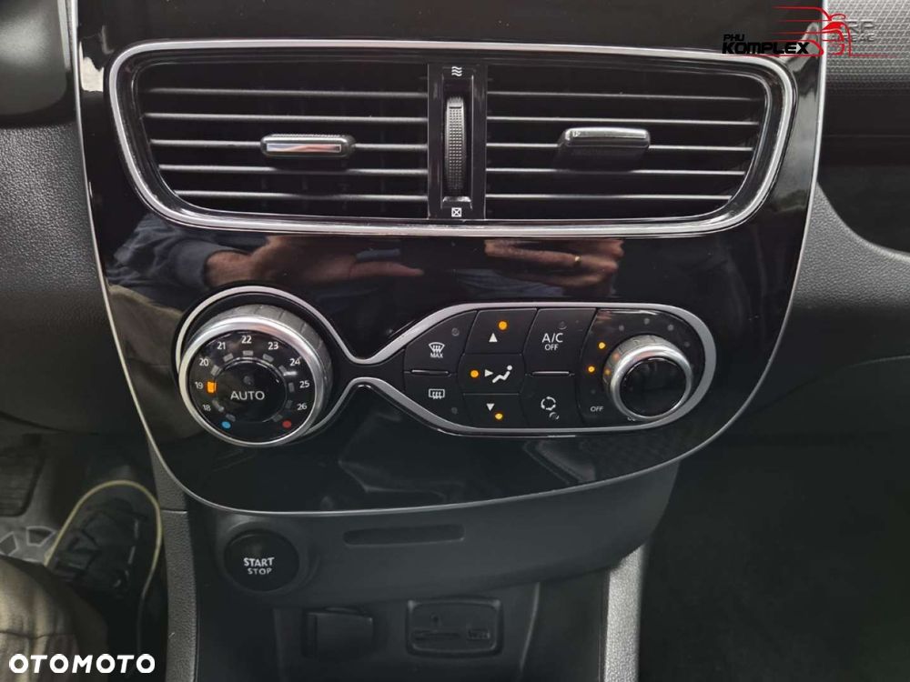 Renault Clio - 17