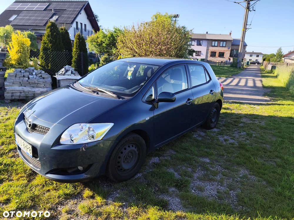 Toyota Auris 1.4 VVT-i - 2