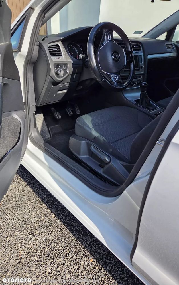 Volkswagen Golf 2.0 TDI (BlueMotion Technology) Comfortline - 17