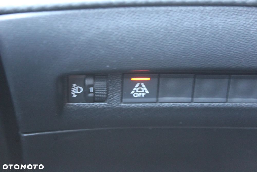Peugeot 2008 1.2 PureTech Allure S&S EAT8 - 30
