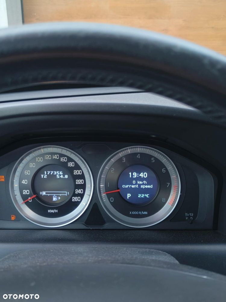 Volvo XC 60 T6 AWD RDesign - 27