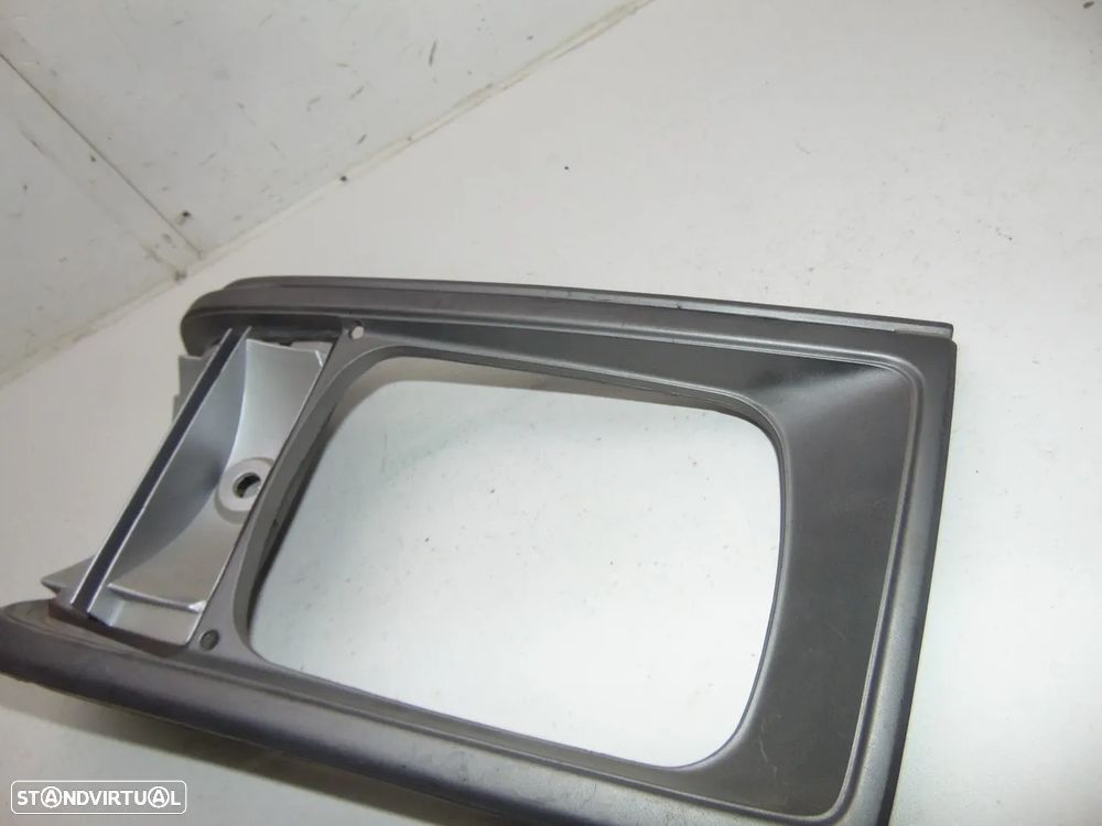 Mazda 2200 aro farol - 3