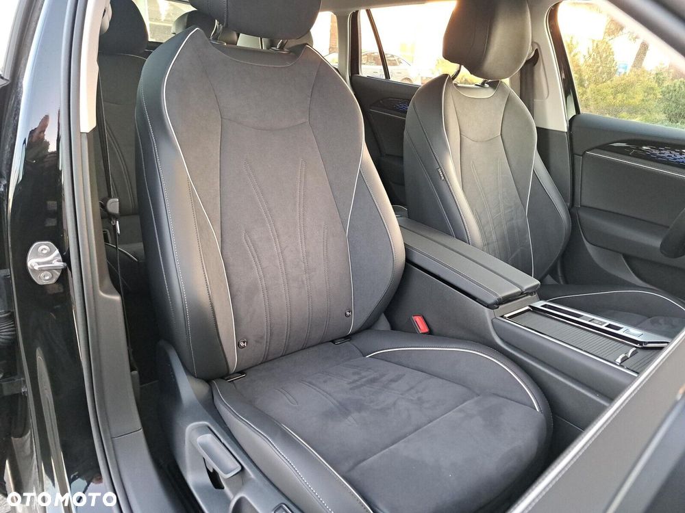 Volkswagen Passat - 24