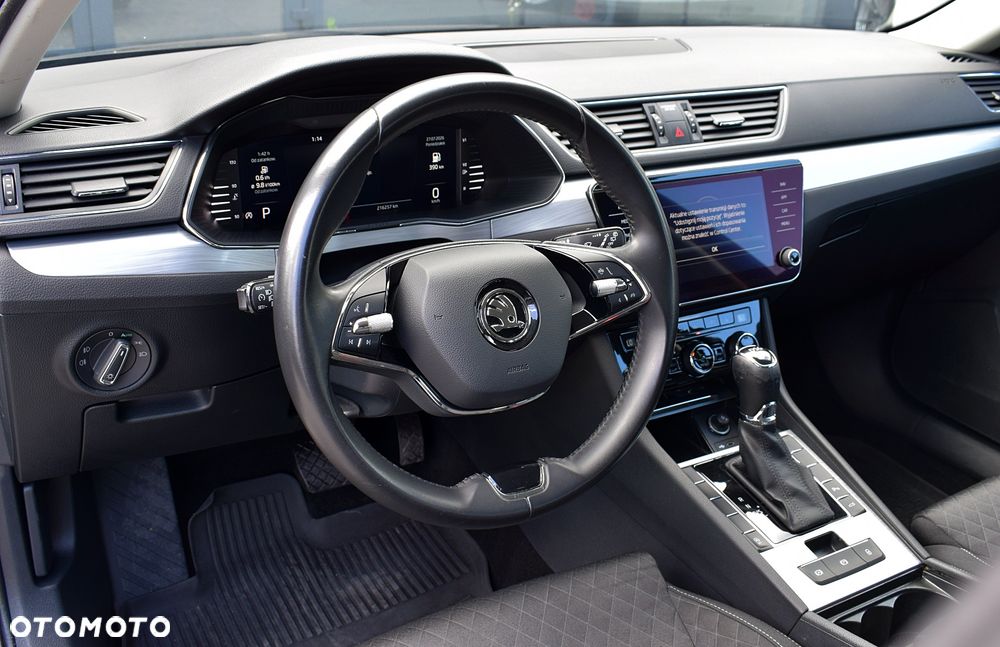 Skoda Superb 2022 photo 4