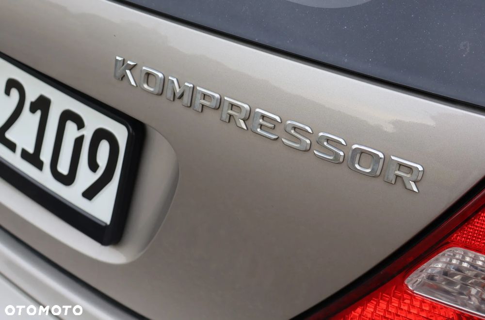 Mercedes-Benz Klasa C 200 Kompressor - 8