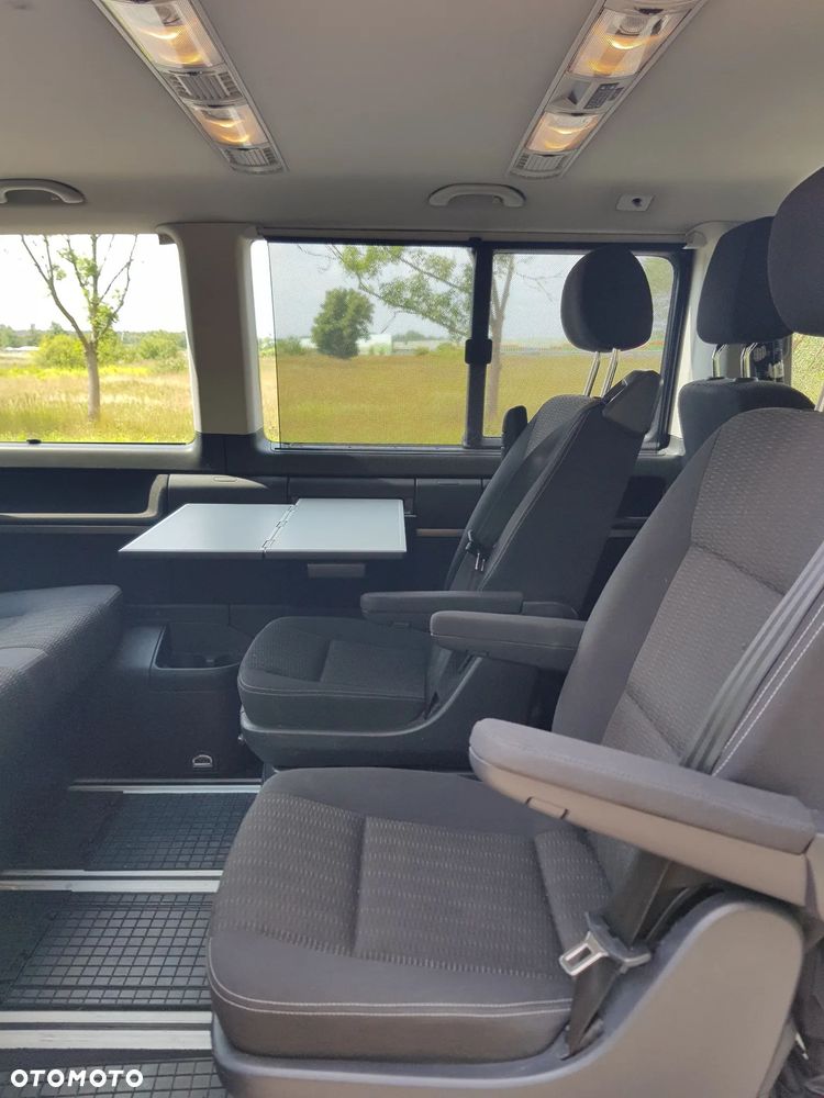 Volkswagen Multivan - 16