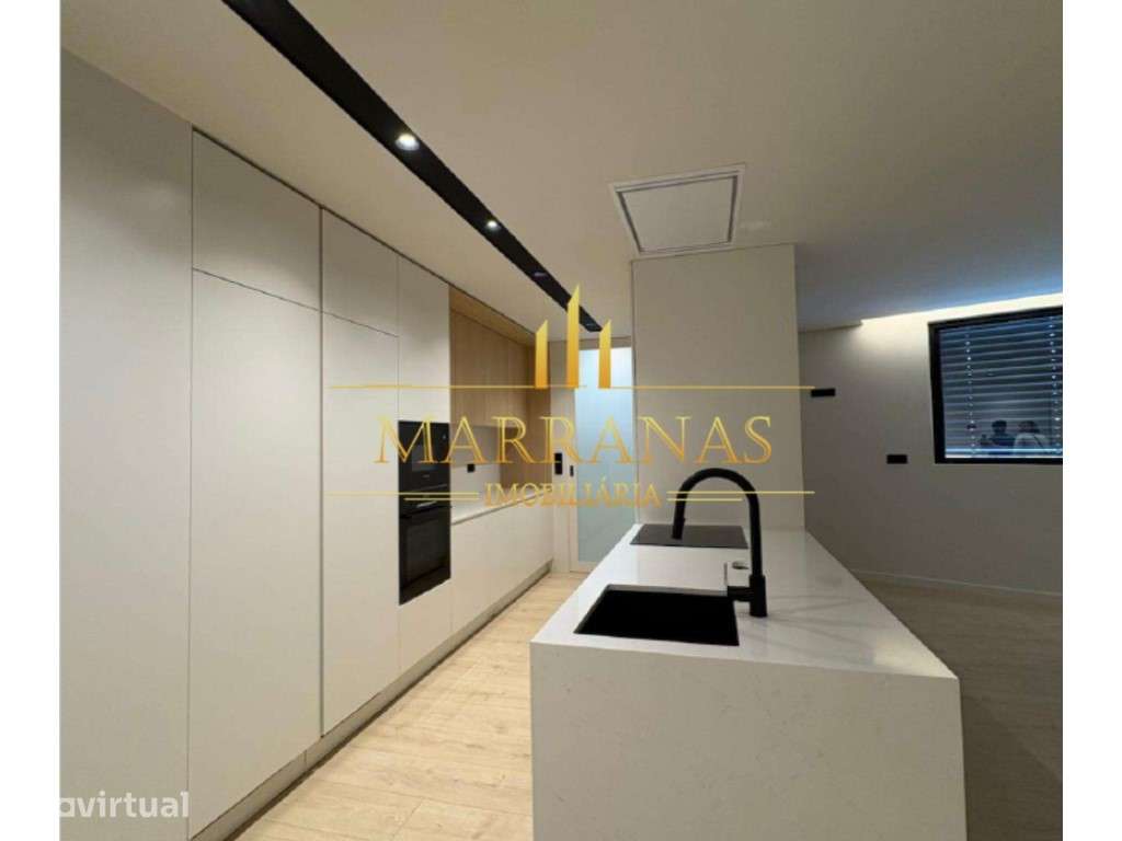 Apartamento T2 c/ terraço - Grande imagem: 4/22
