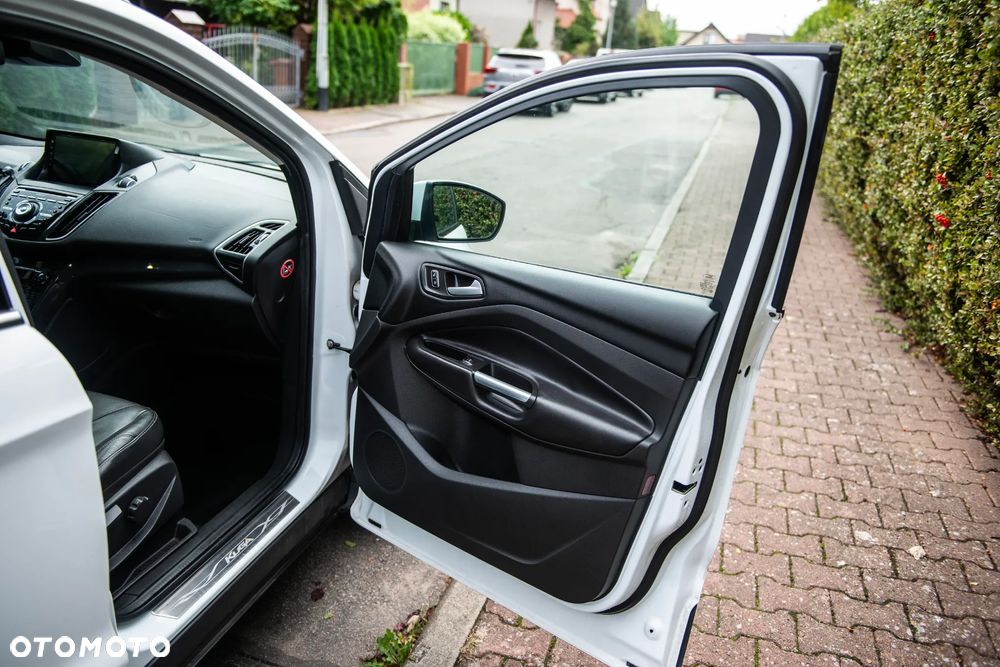 Ford Kuga 2.0 TDCi 4x4 Titanium - 27