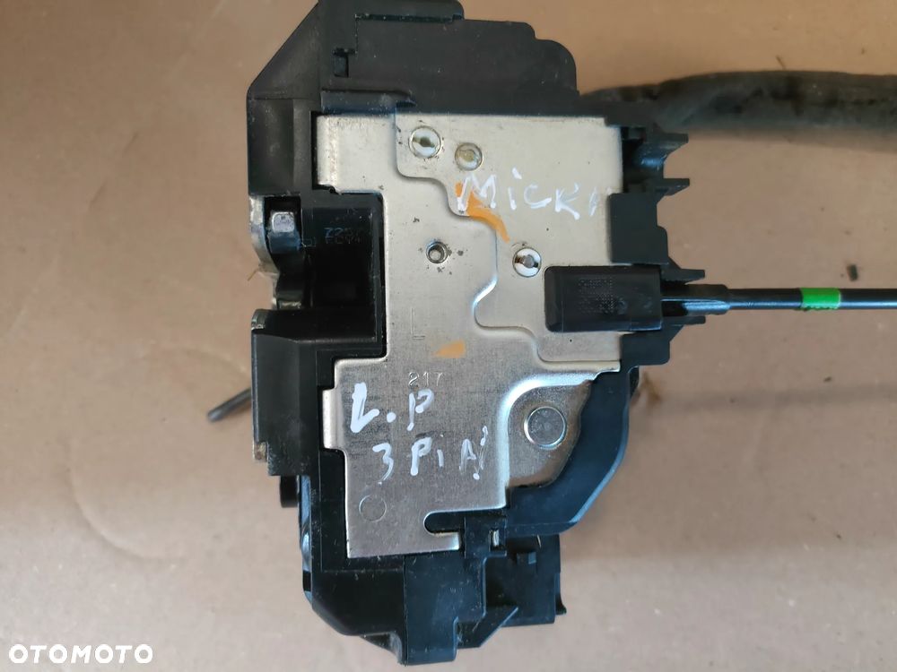 Nissan Micra k12 lift 3D ZAMEK LEWY PRZÓD 3-PIN - 10