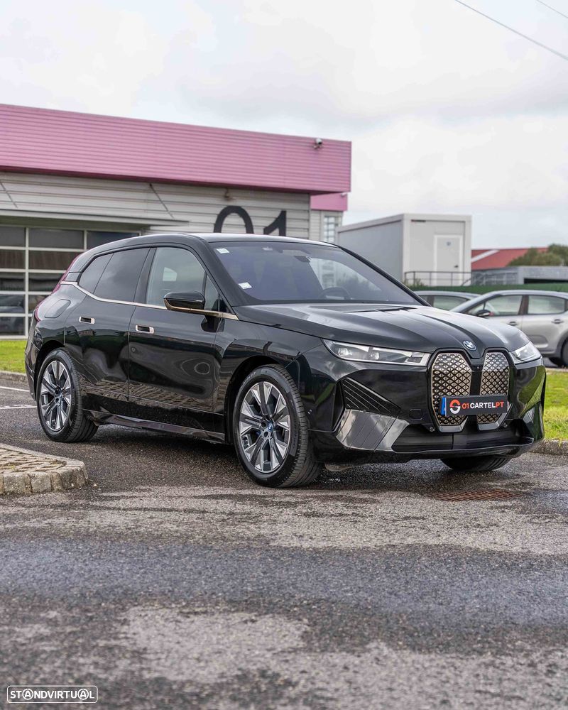 BMW iX xDrive40 - 2