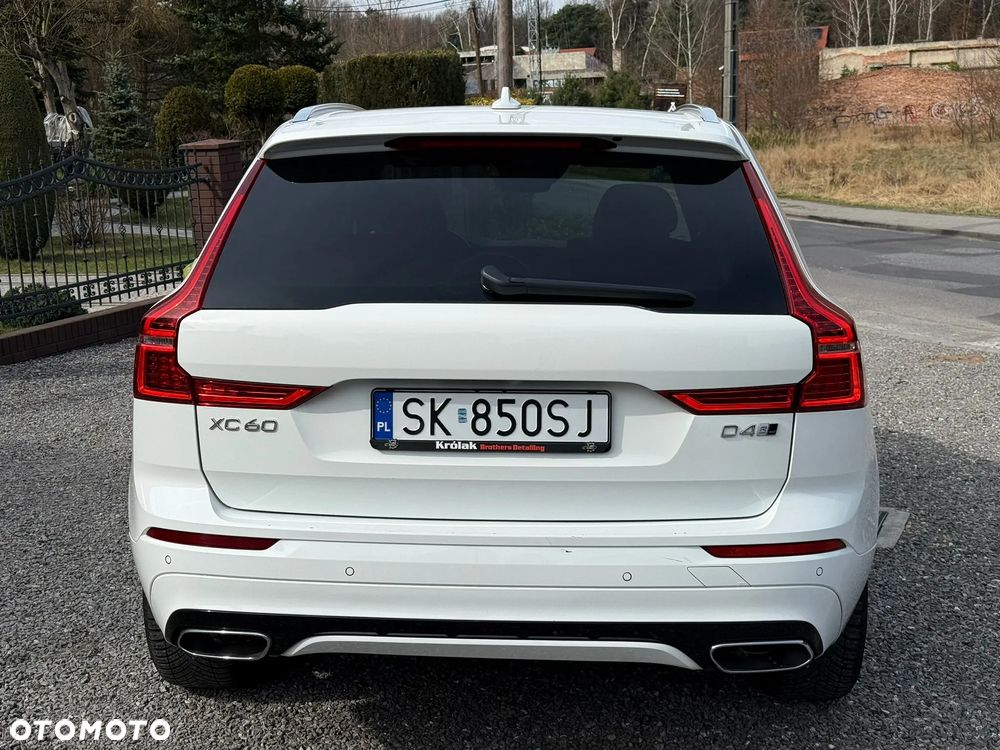 Volvo XC 60 D4 AWD R-Design - 10