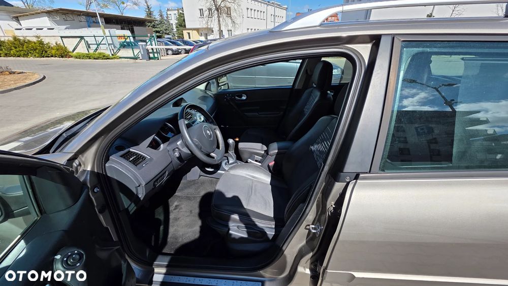 Renault Megane 1.6 Dynamique - 11