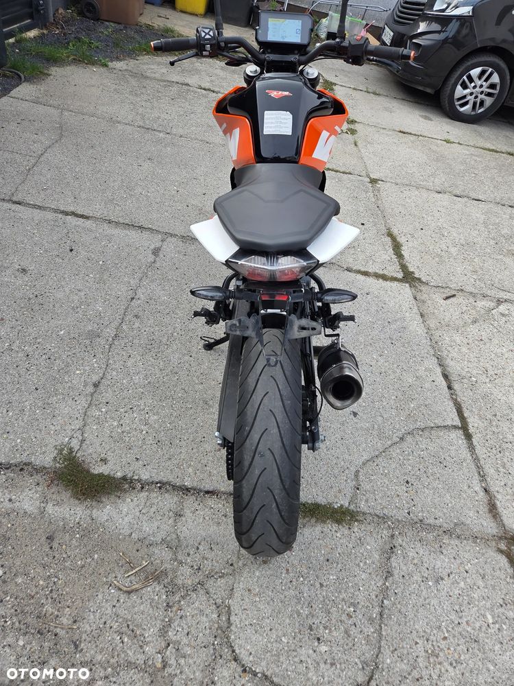 KTM Duke 125 - 10