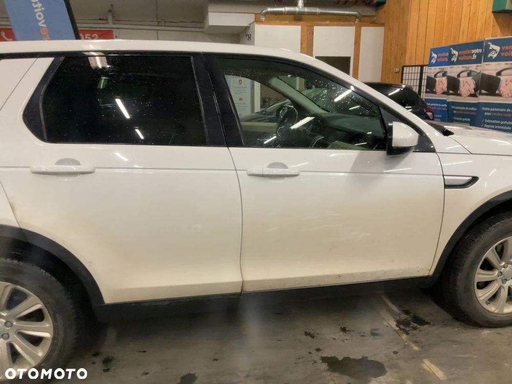 Land Rover Discovery Sport TD4 HSE - 4