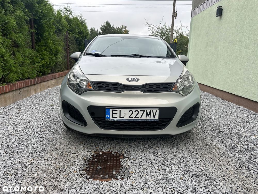 Kia Rio - 15