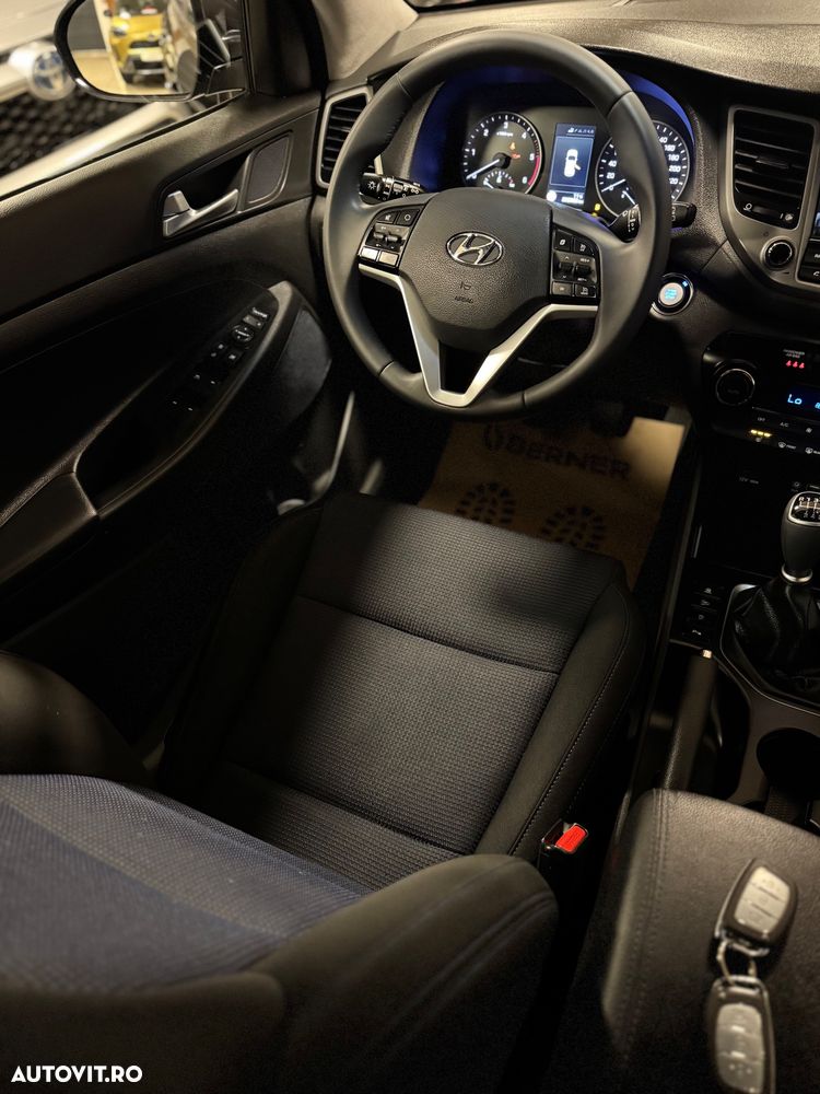 Hyundai Tucson blue 1.7 CRDi 2WD Style - 12