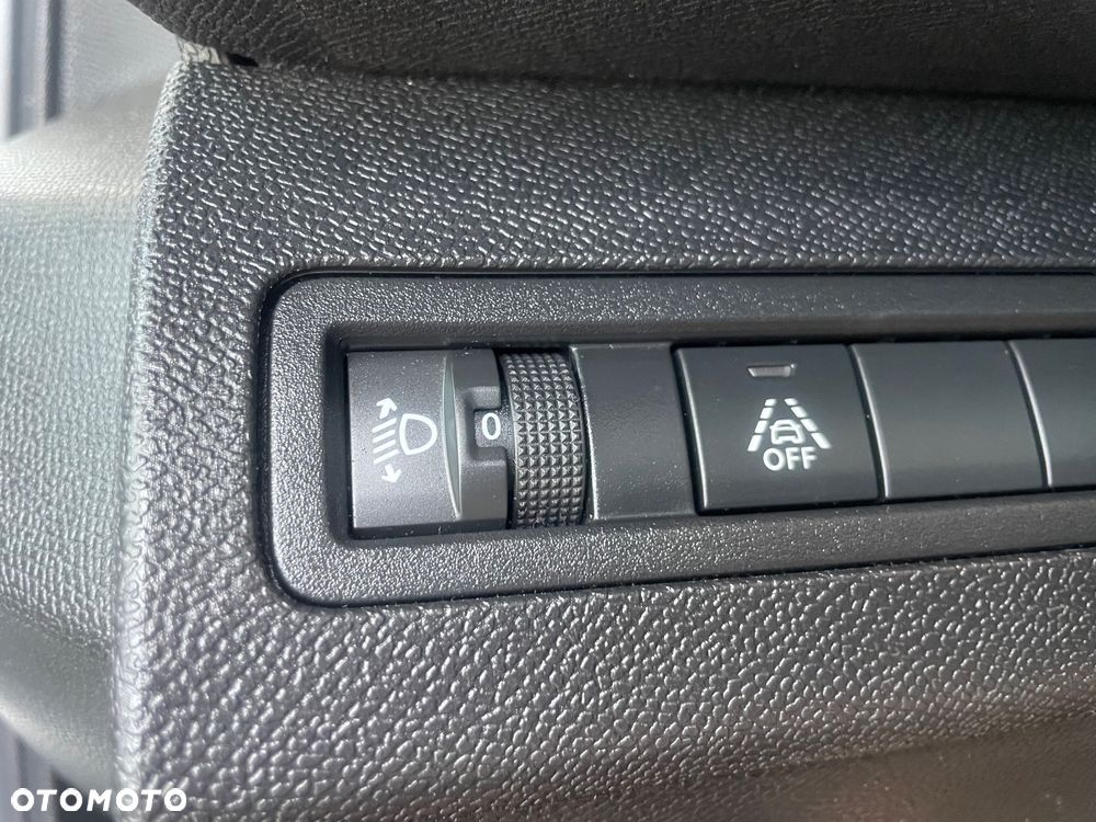 Peugeot 3008 1.2 PureTech GPF Allure S&S - 9