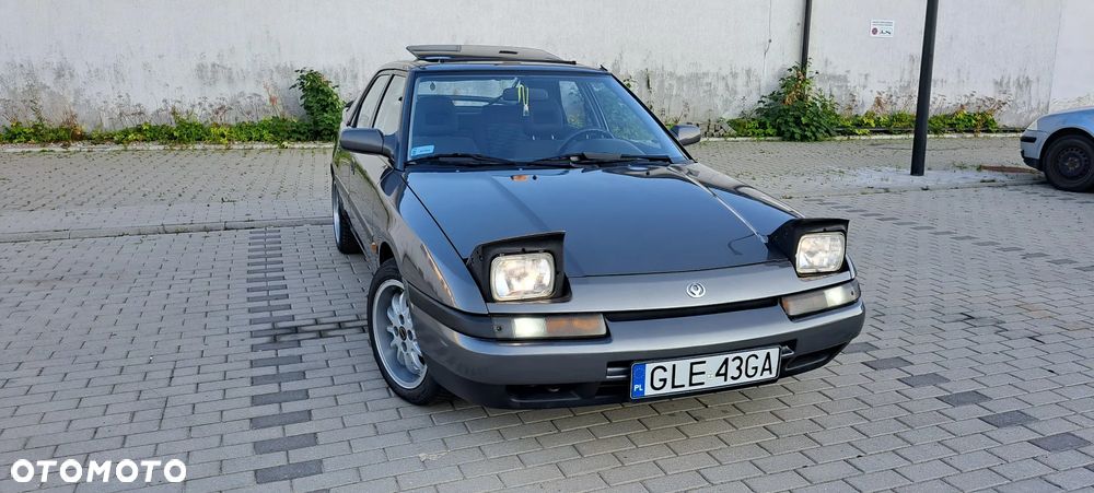 Mazda 323F - 2