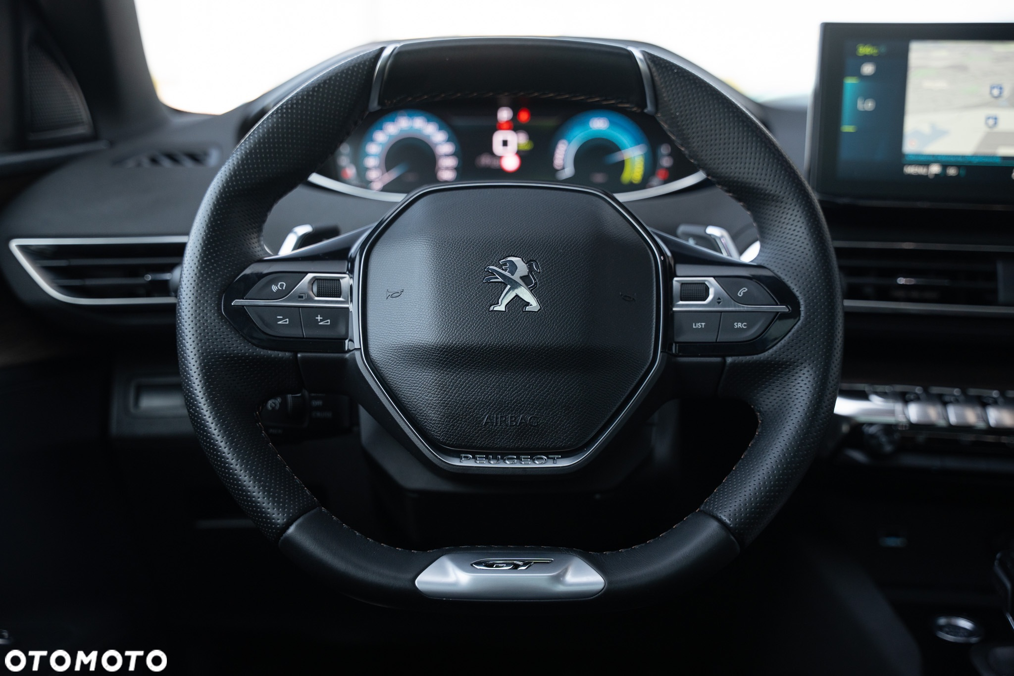 Peugeot 3008 Plug-In Hybrid 225 e-EAT8 GT - 30