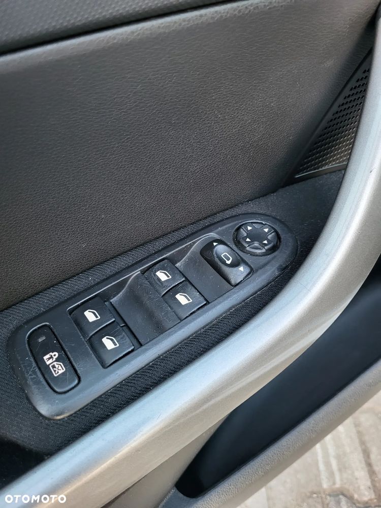 Peugeot 308 - 11