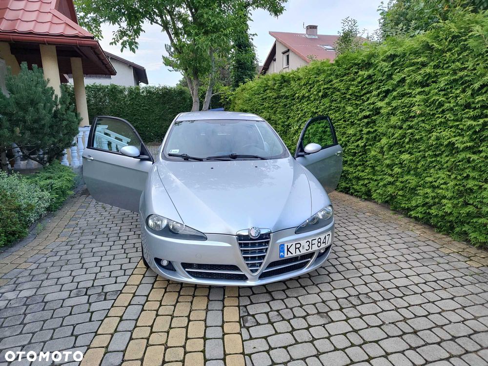 Alfa Romeo 147 - 3