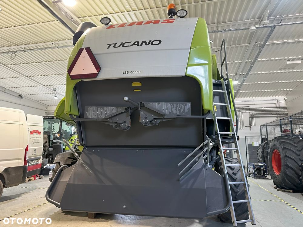 Claas TUCANO 440 - 2