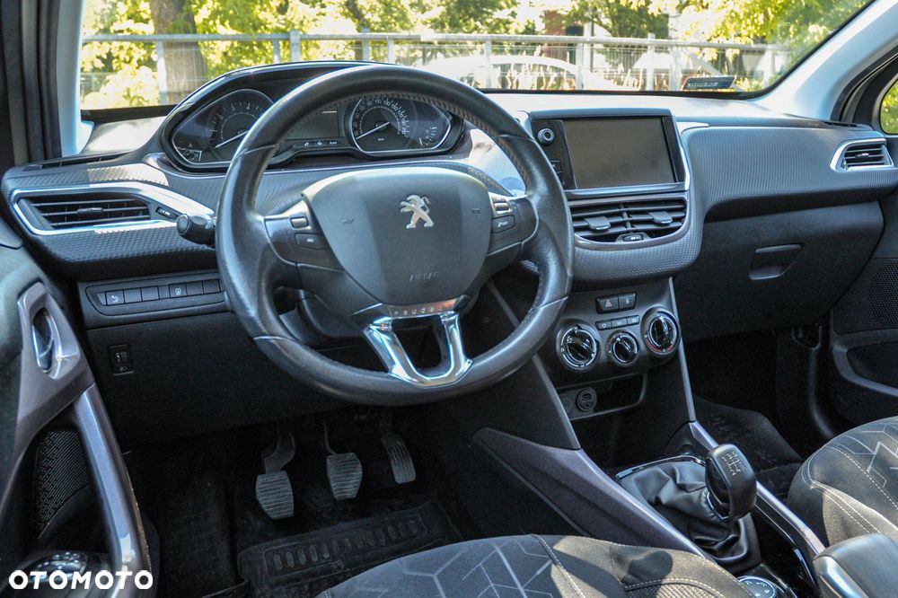 Peugeot 2008 - 9