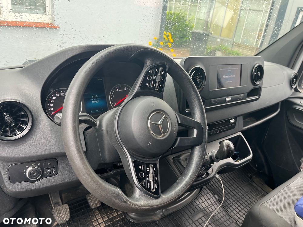 Mercedes-Benz Sprinter - 5