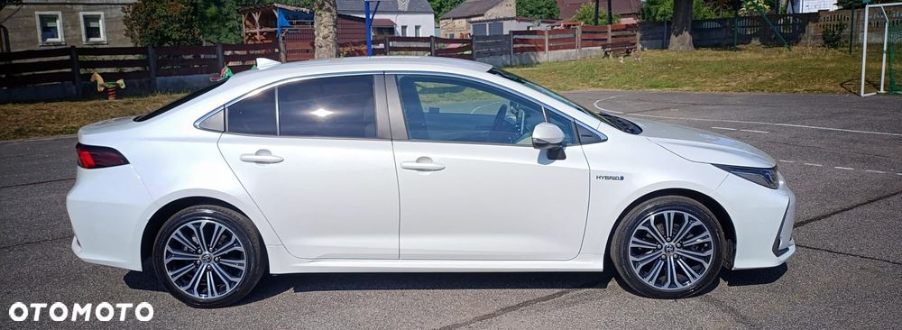 Toyota Corolla 1.8 Hybrid Comfort - 22