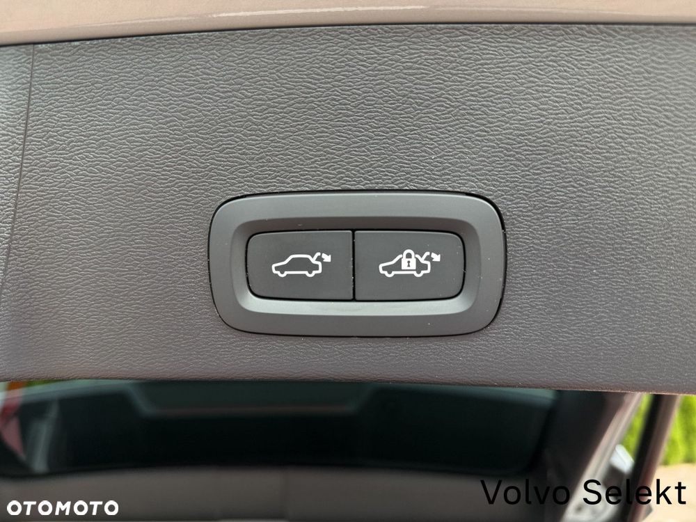 Volvo XC 40 B3 B DKG Core - 23