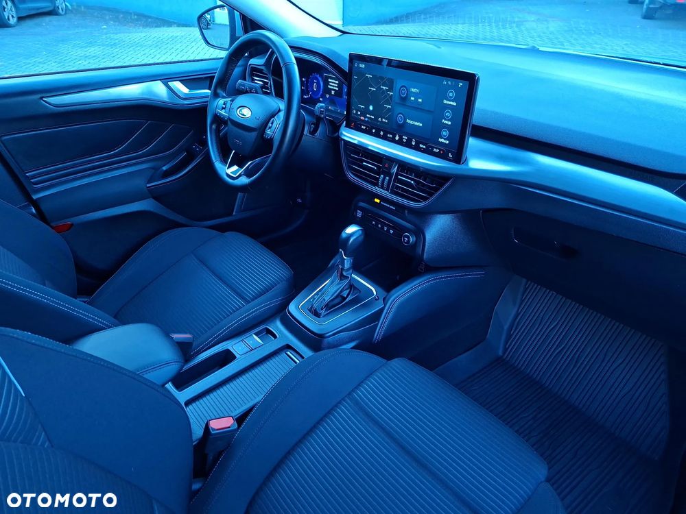 Ford Focus 1.0 EcoBoost Hybrid TITANIUM X - 37