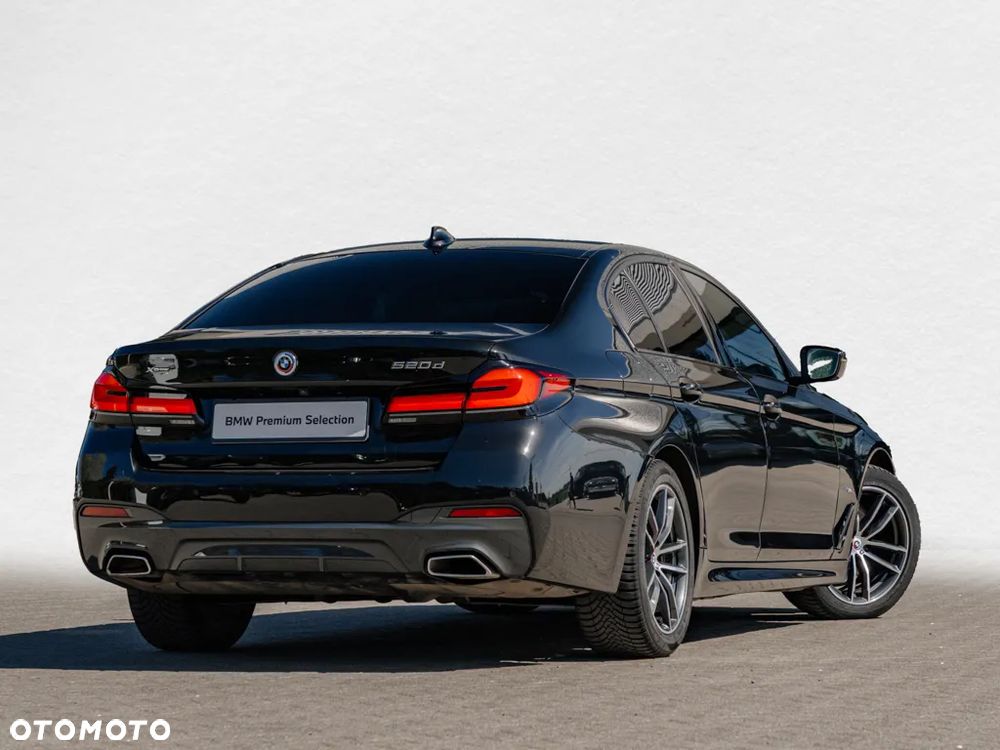 BMW Seria 5 520d xDrive mHEV M Sport sport - 3