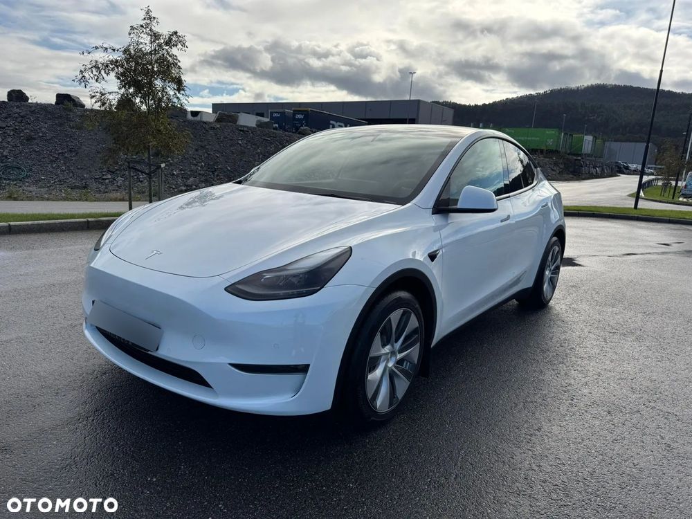 Tesla Y Model Long Range Dual Motor AWD - 5