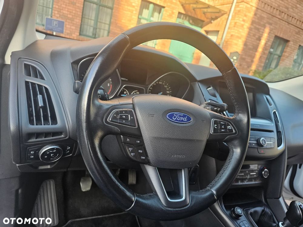 Ford Focus 1.5 TDCi DPF Start-Stopp-System Titanium - 21